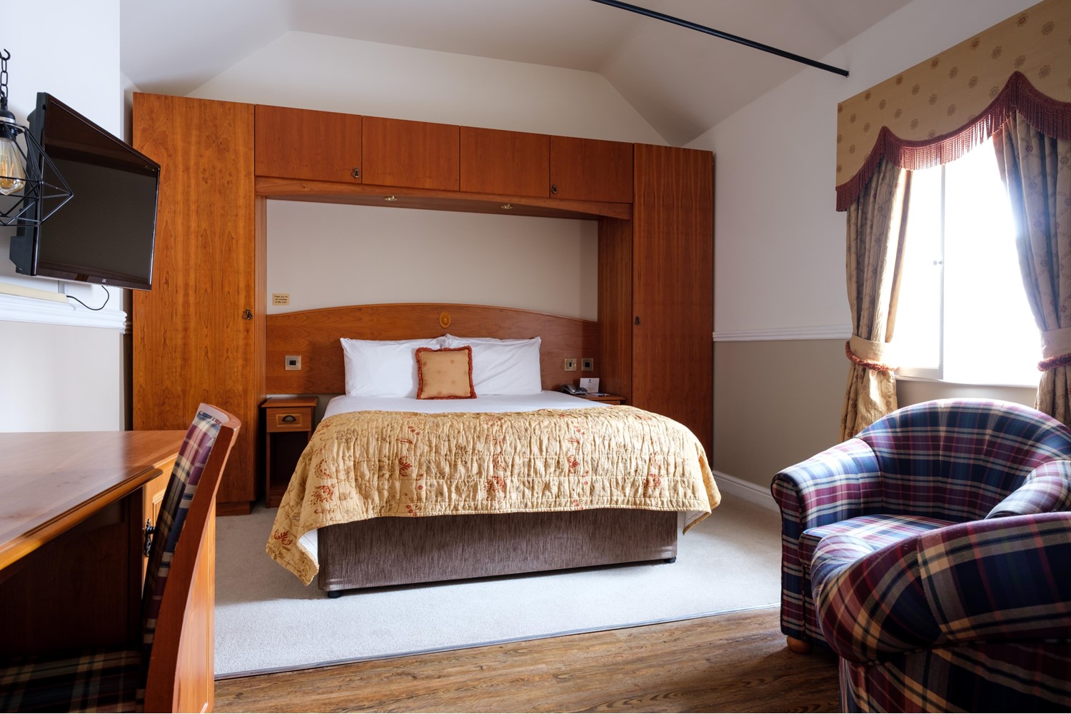 The George Hotel
