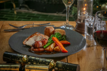Festive Lunch & Dinner 
in The Oak Brasserie