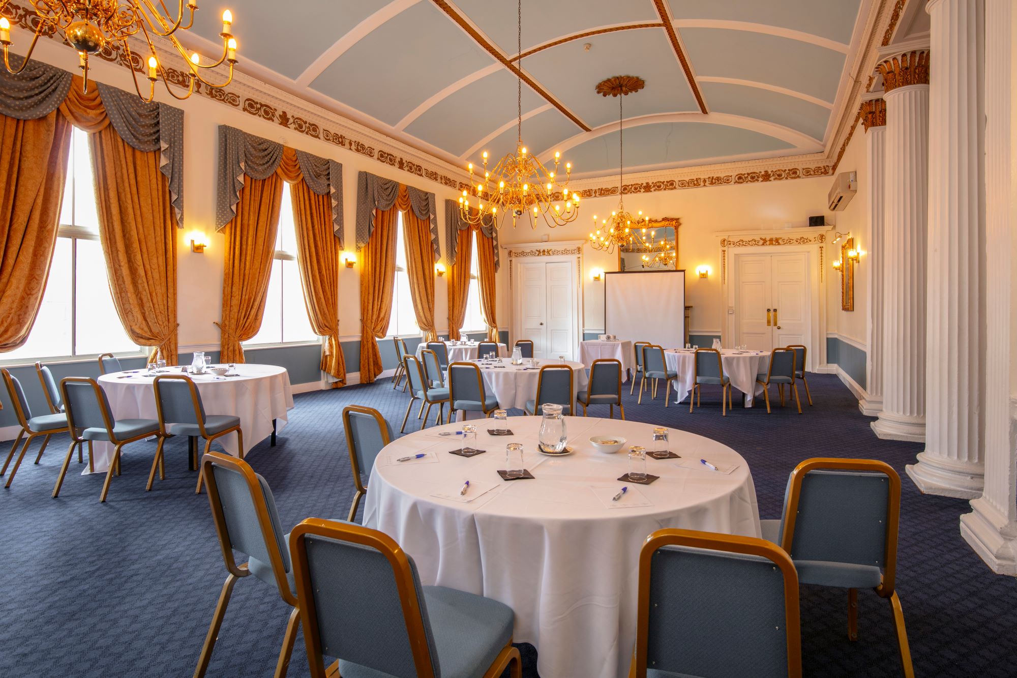 The George Hotel